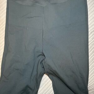 Women’s dark green Leggings. Never worn. Fabletics